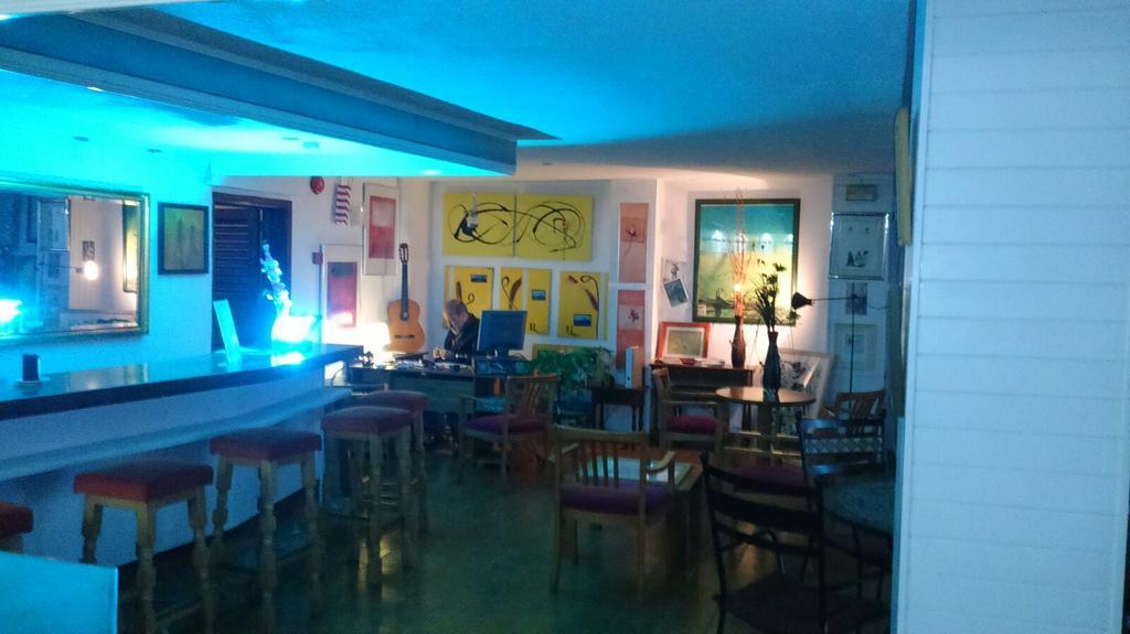 Hostal Flamenco Can Picafort  Exterior foto